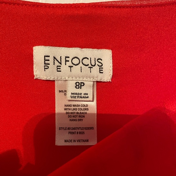 EN FOCUS PETITE red & navy w/ white polka dot dress size: 8p - Picture 6 of 6